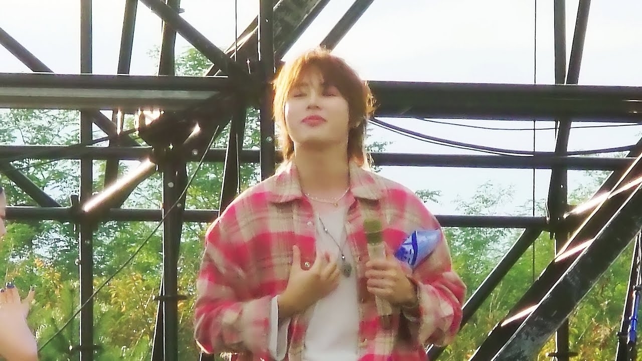 하성운의 비하인드 컷