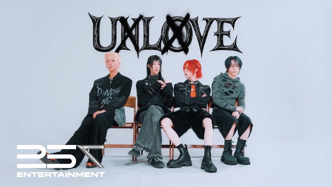 A moment captured by XLOV's fan