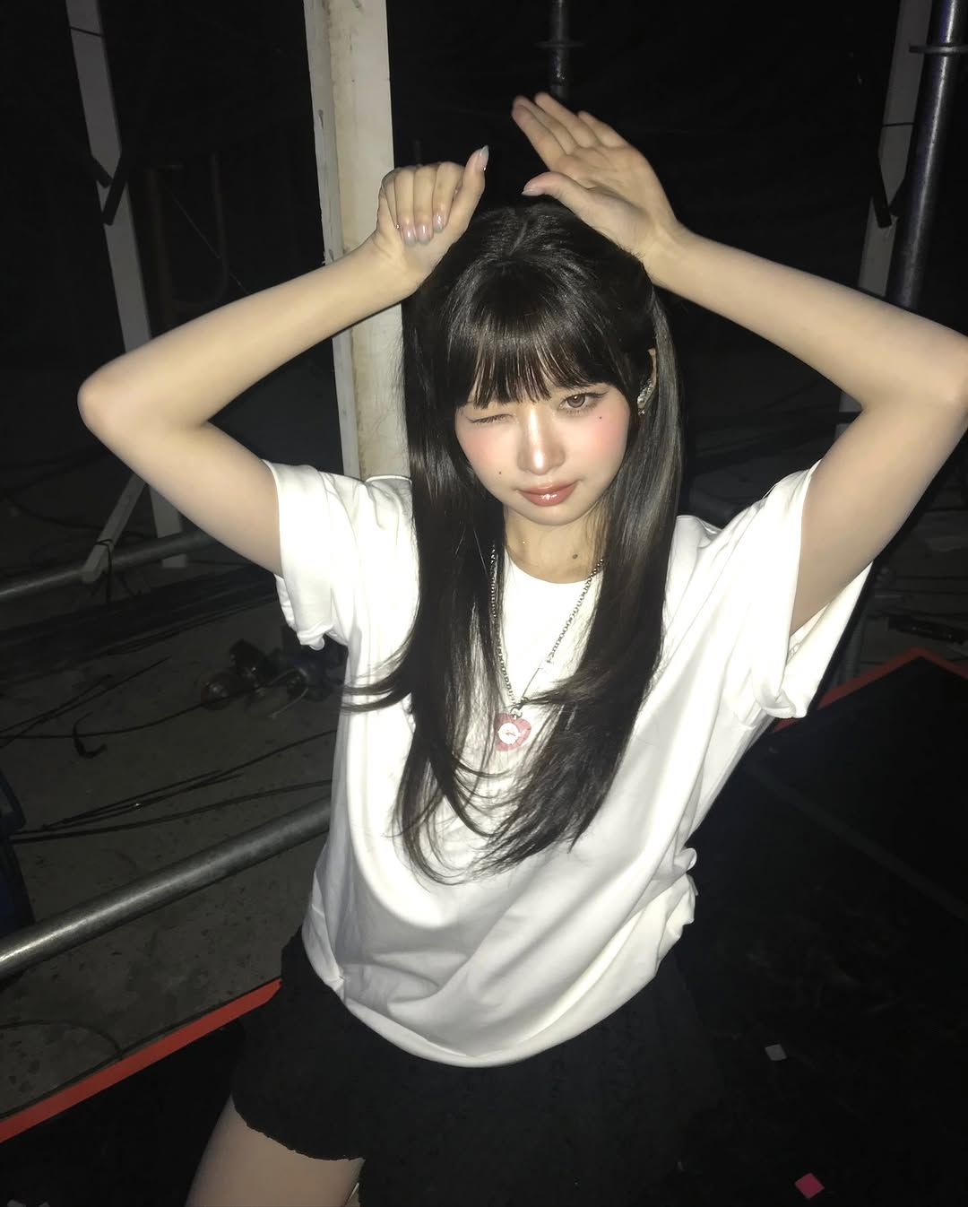 Behind-the-scenes cut of Rei (IVE)