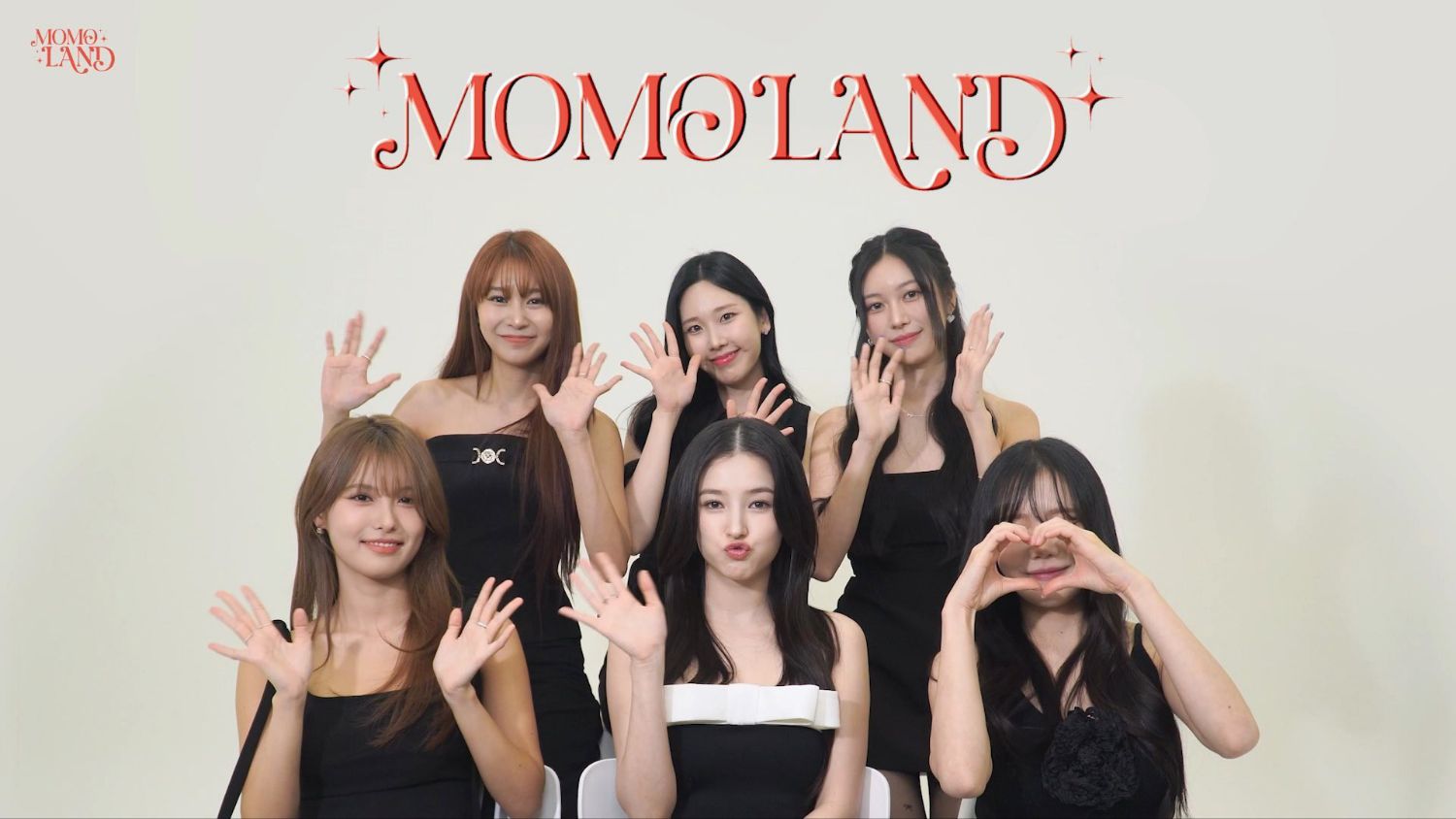 A moment captured by MOMOLAND's fan