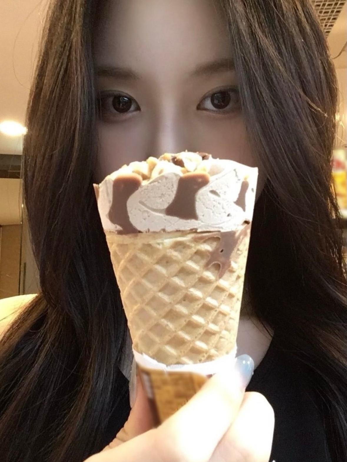 Behind-the-scenes cut of Bang Jeemin (izna)