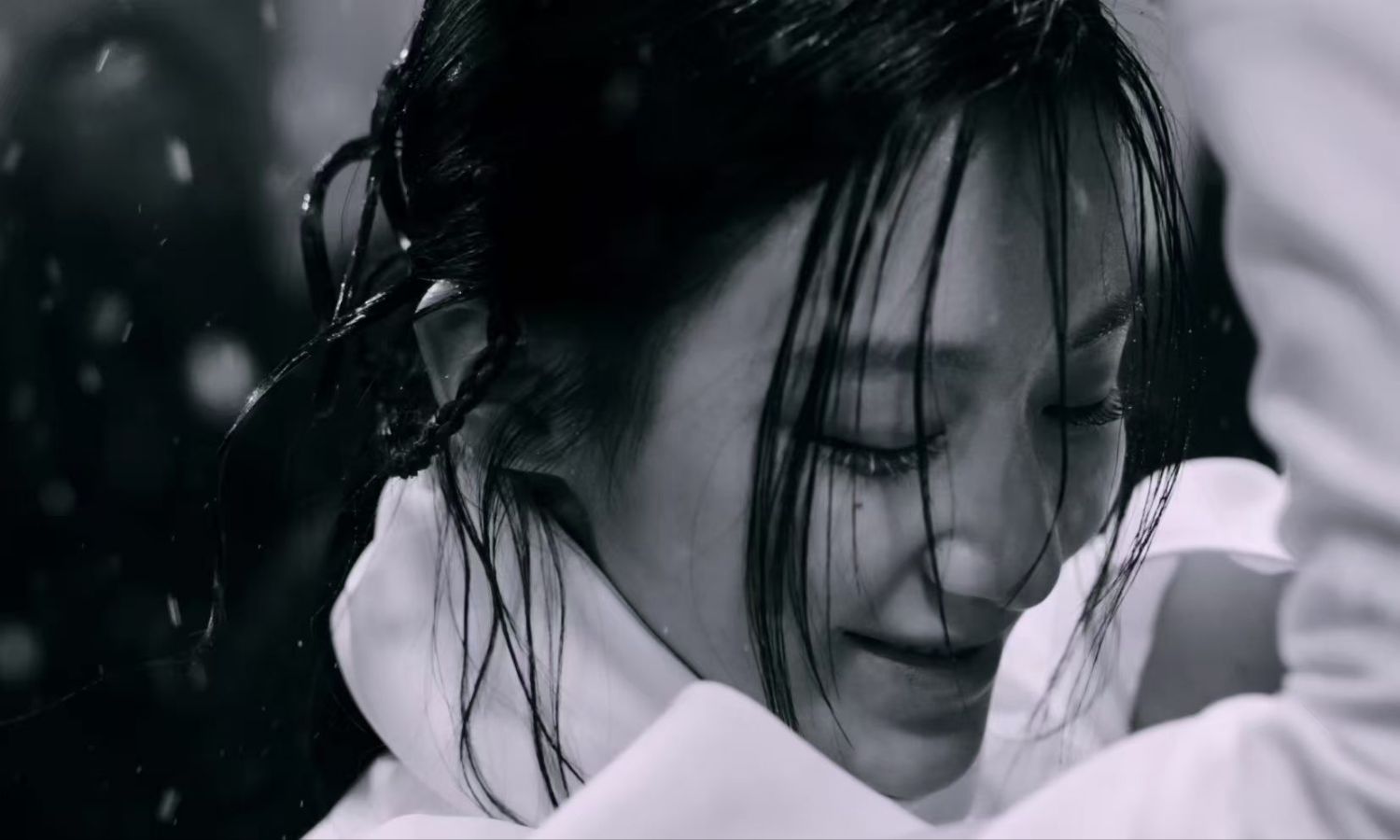 Recent activity shot of Shuhua ((G)I-DLE)