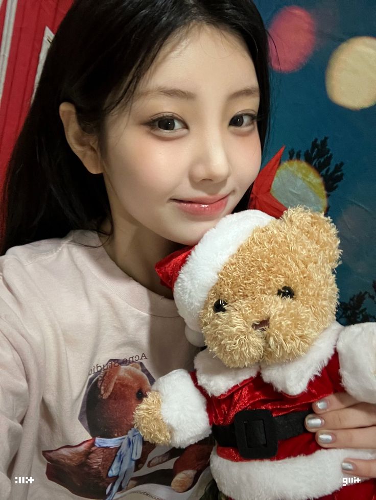 Recent activity shot of ILLIT