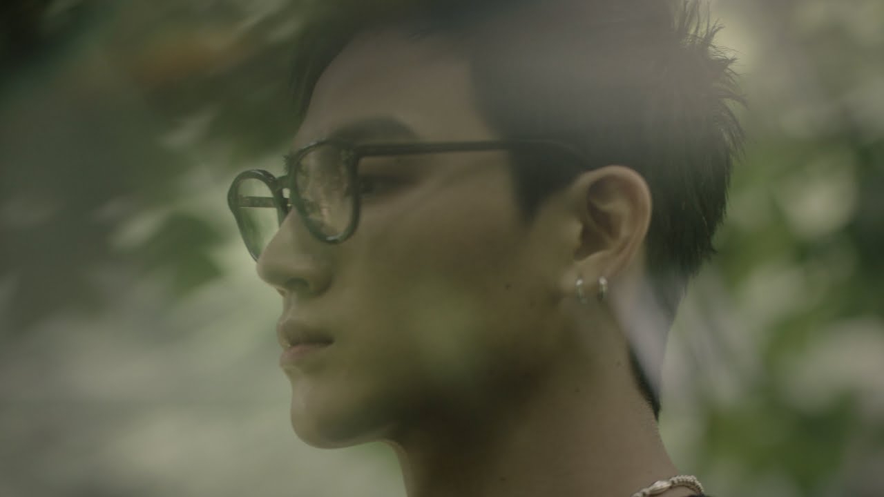 Behind-the-scenes cut of JAY B (GOT7)