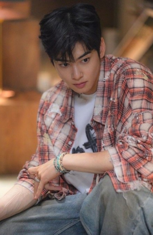 Behind-the-scenes cut of Eunwoo (ASTRO)