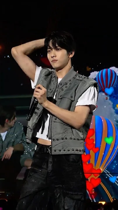 秀彬 (TOMORROW X TOGETHER)社区今天最受欢迎的壁纸