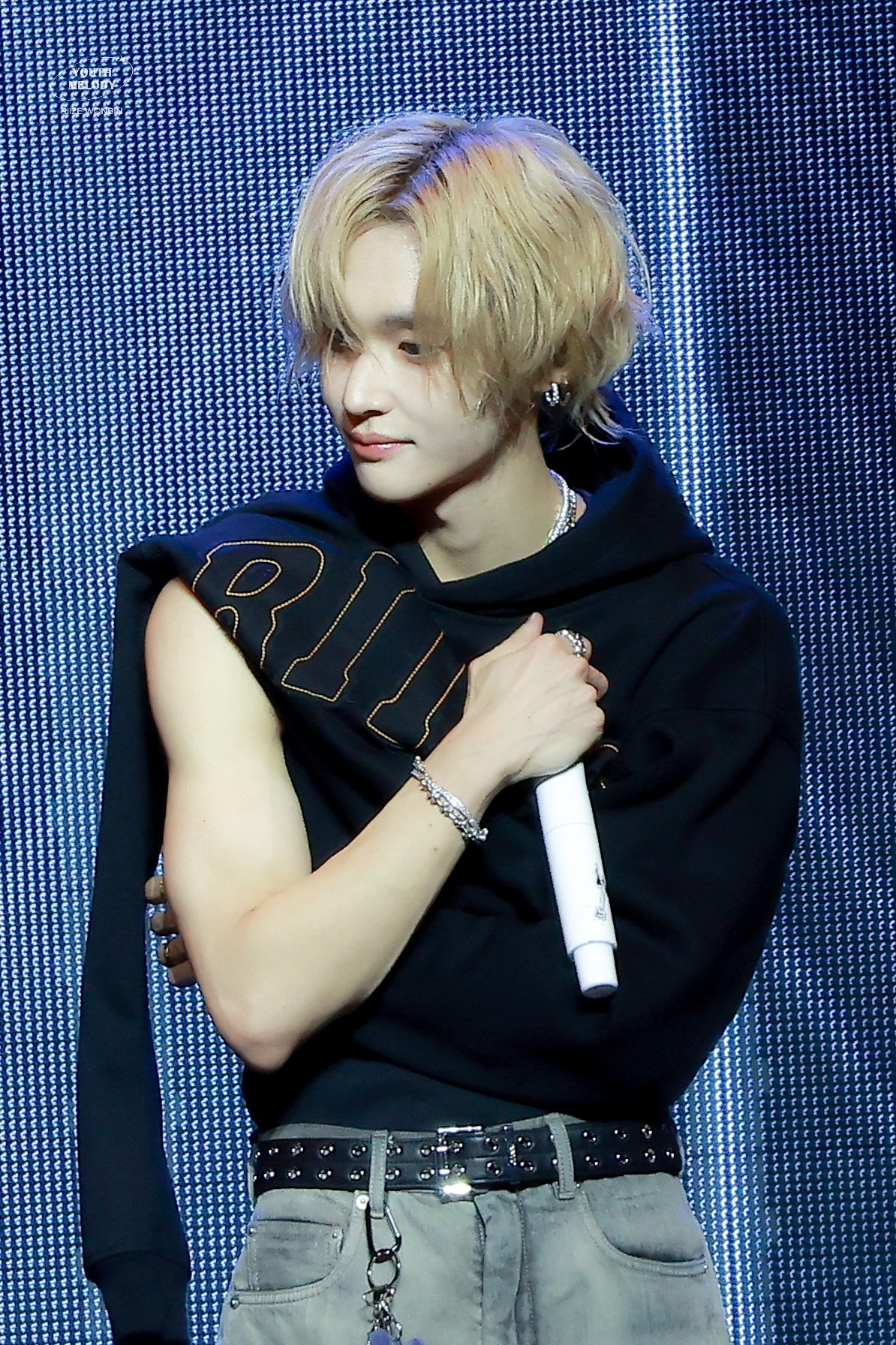 A moment captured by Wonbin (RIIZE)'s fan