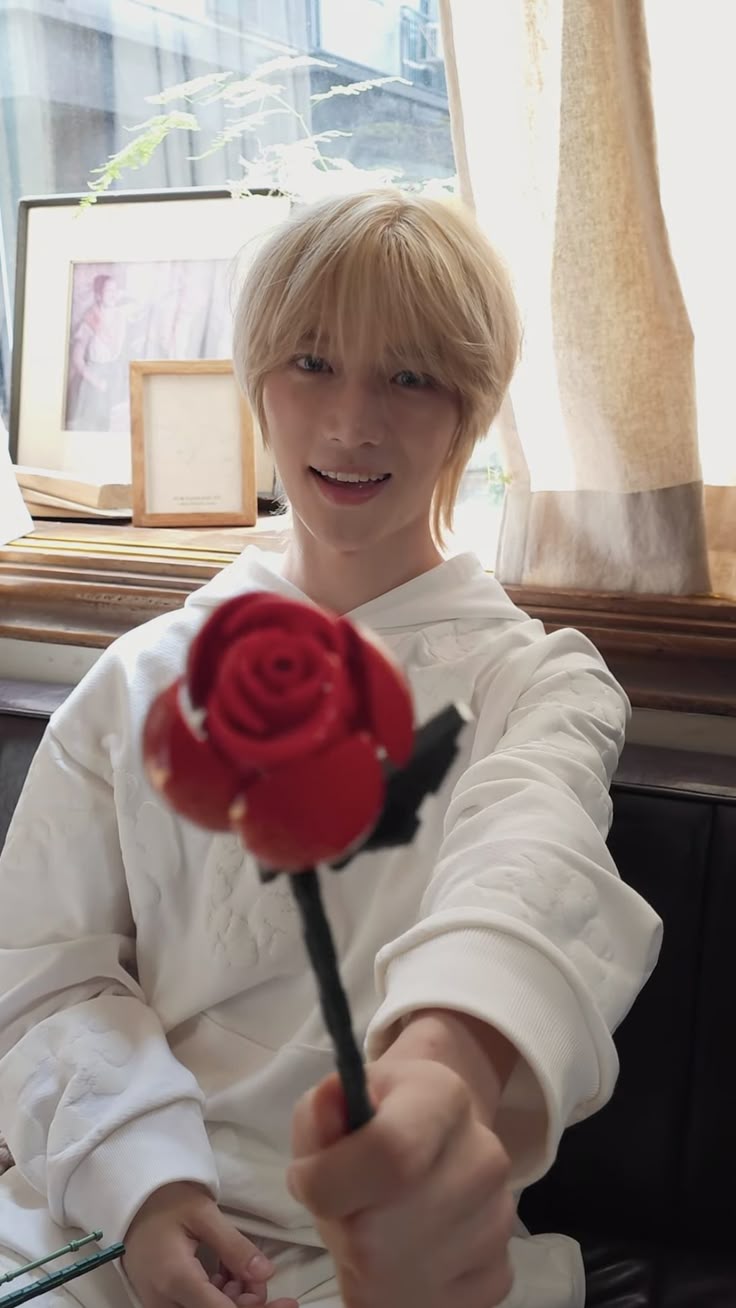 Recent activity shot of Beomgyu (TOMORROW X TOGETHER)