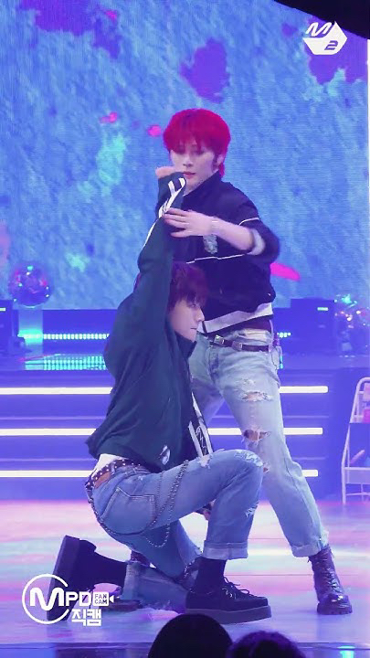 A moment captured by Woonhak (BOYNEXTDOOR)'s fan
