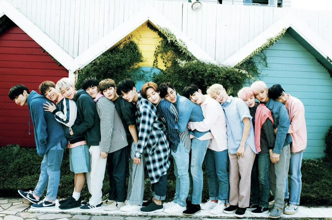 Foto terbaru SEVENTEEN