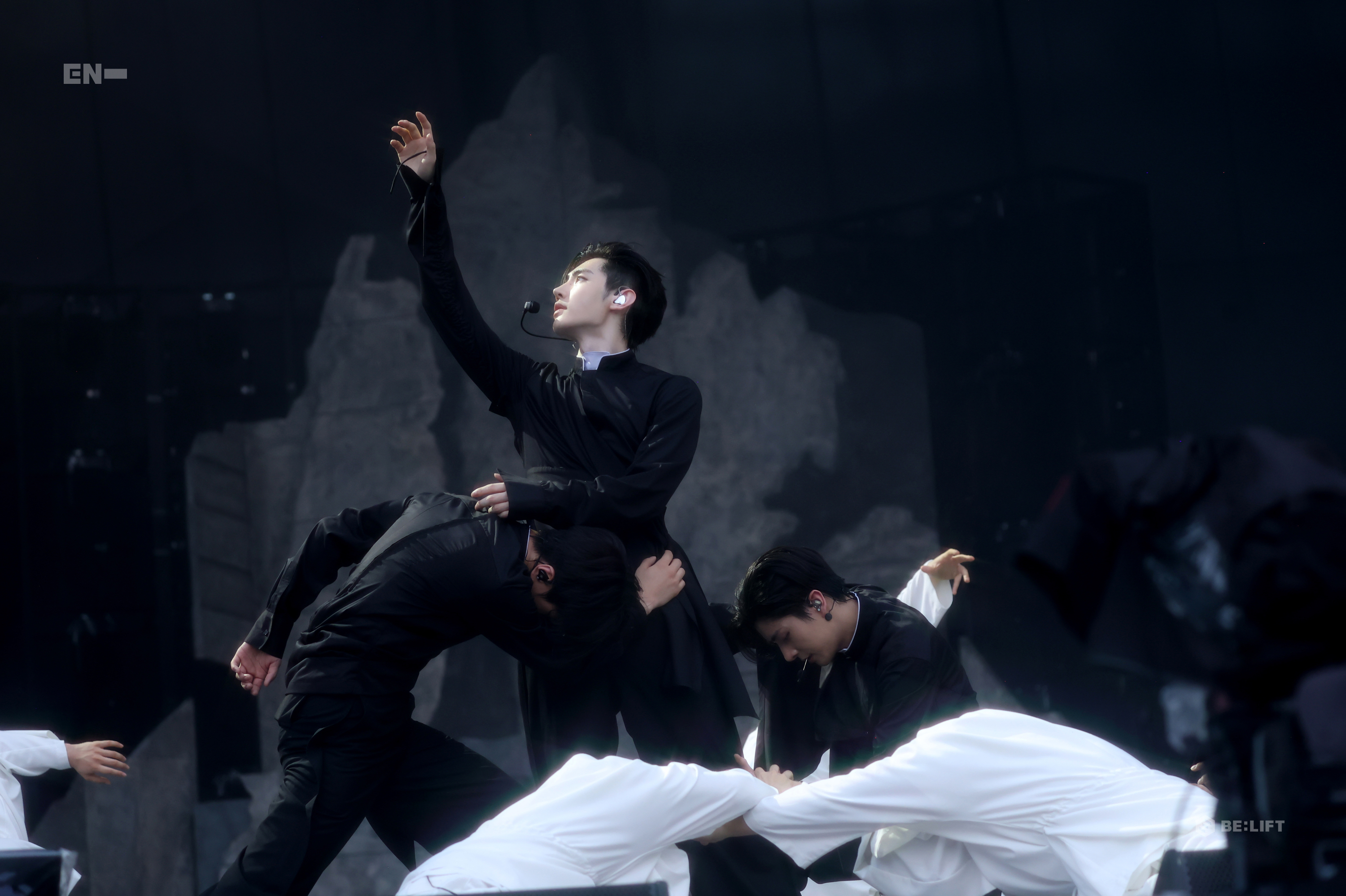 성훈 (ENHYPEN)의 최신 사진