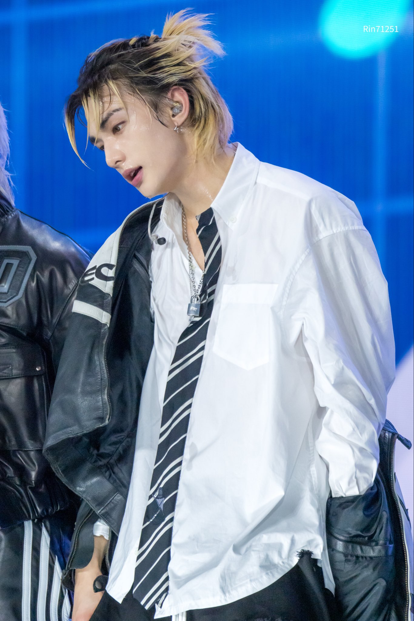 Latest photo of Hyunjin (Stray Kids)