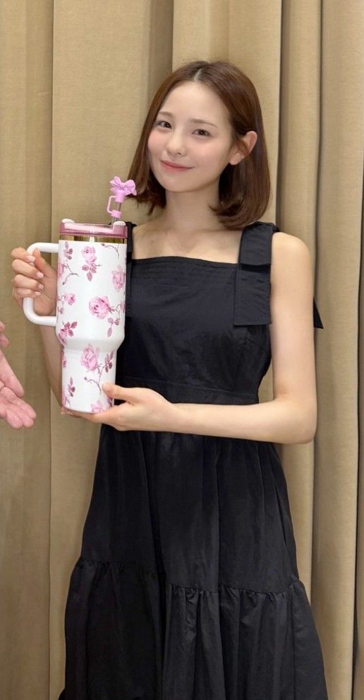 The most beloved wallpaper among Mako (NiziU)'s fans