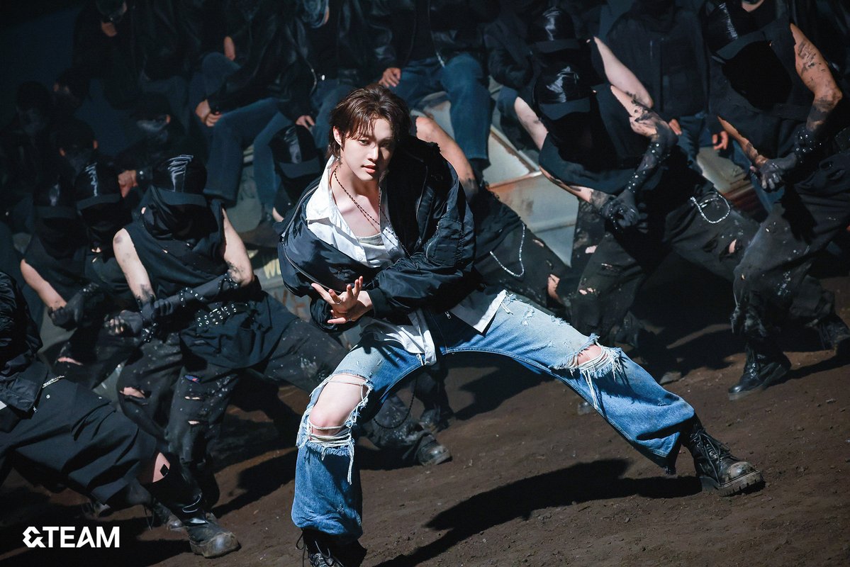 Recent activity shot of &TEAM