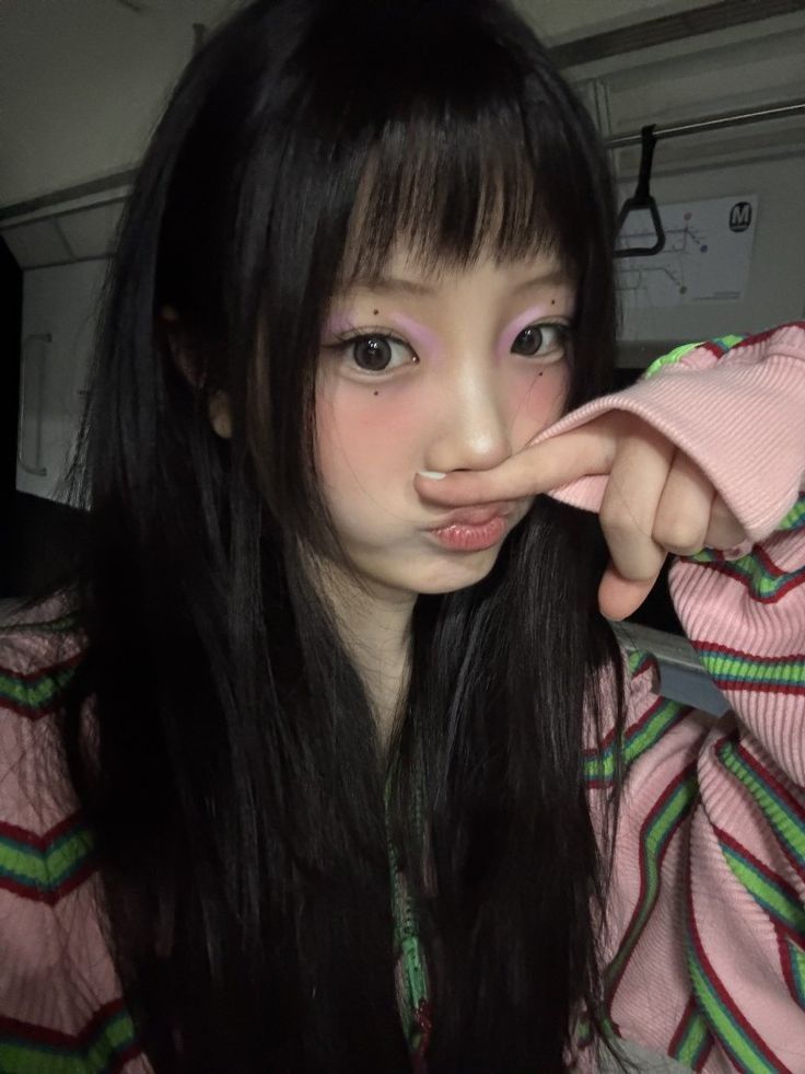 Recent activity shot of Wonhee (ILLIT)