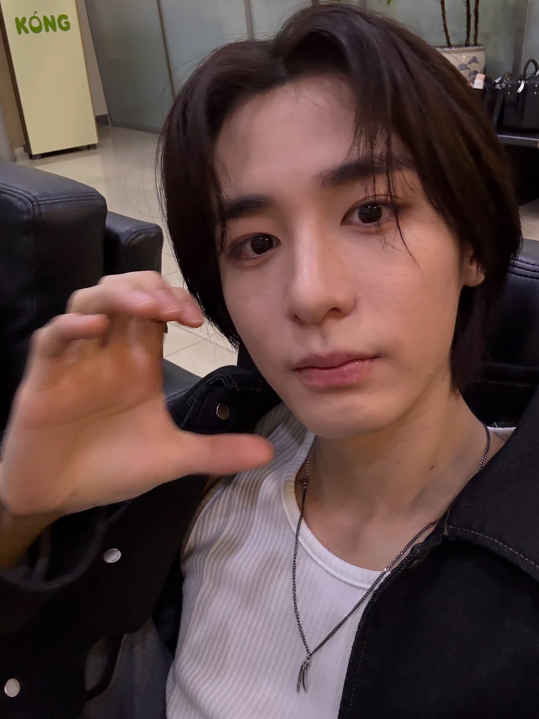 Behind-the-scenes cut of Leehan (BOYNEXTDOOR)
