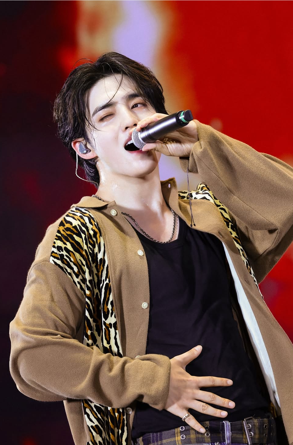 Momen yang diabadikan oleh penggemar S.Coups (SEVENTEEN)