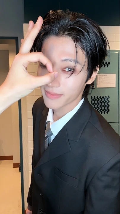 Behind-the-scenes cut of Seonghwa (ATEEZ)