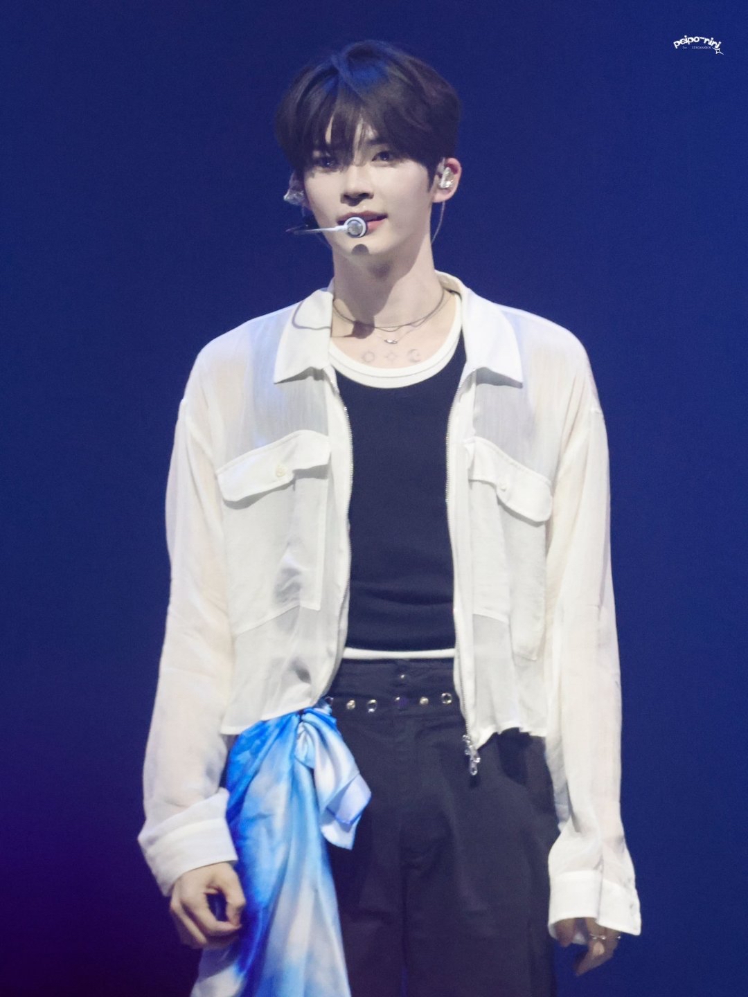 Behind-the-scenes cut of Sung Hanbin (ZEROBASEONE)