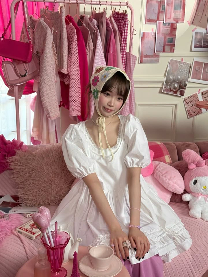 Behind-the-scenes cut of Kim Chaewon (LE SSERAFIM)