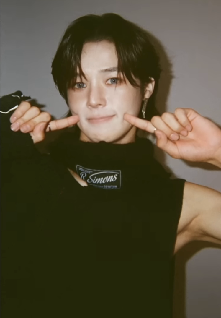 A moment captured by K (&TEAM)'s fan