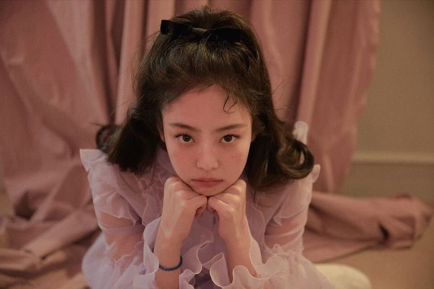 제니 (BLACKPINK)의 비하인드 컷