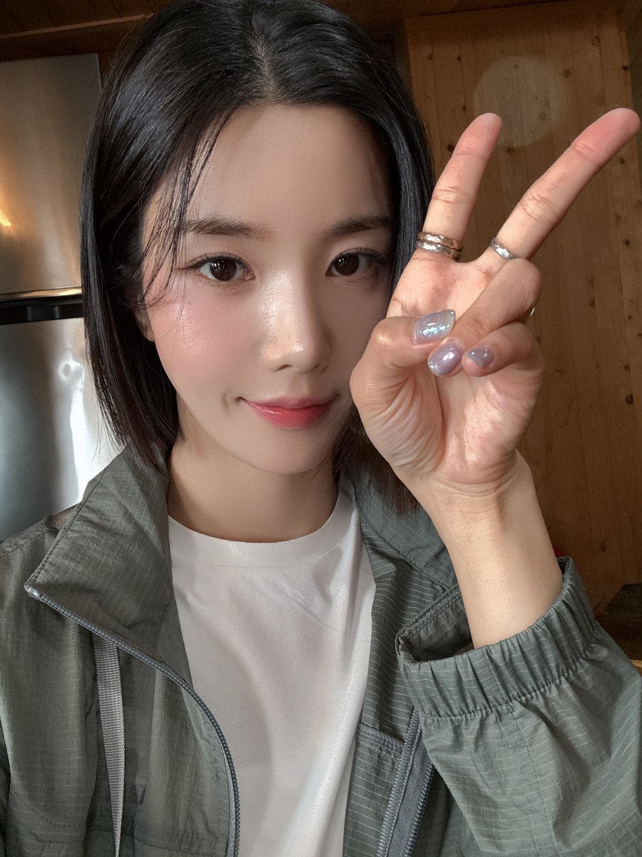 Recent activity shot of Kwon Eunbi
