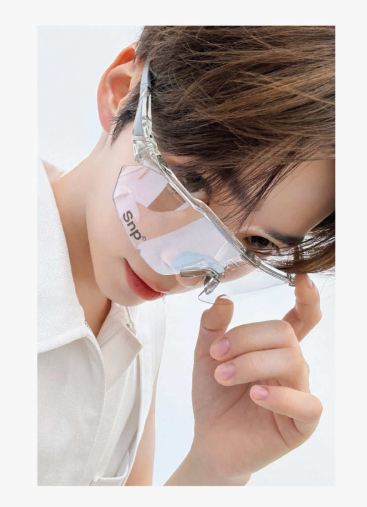 Recent activity shot of Sung Hanbin (ZEROBASEONE)