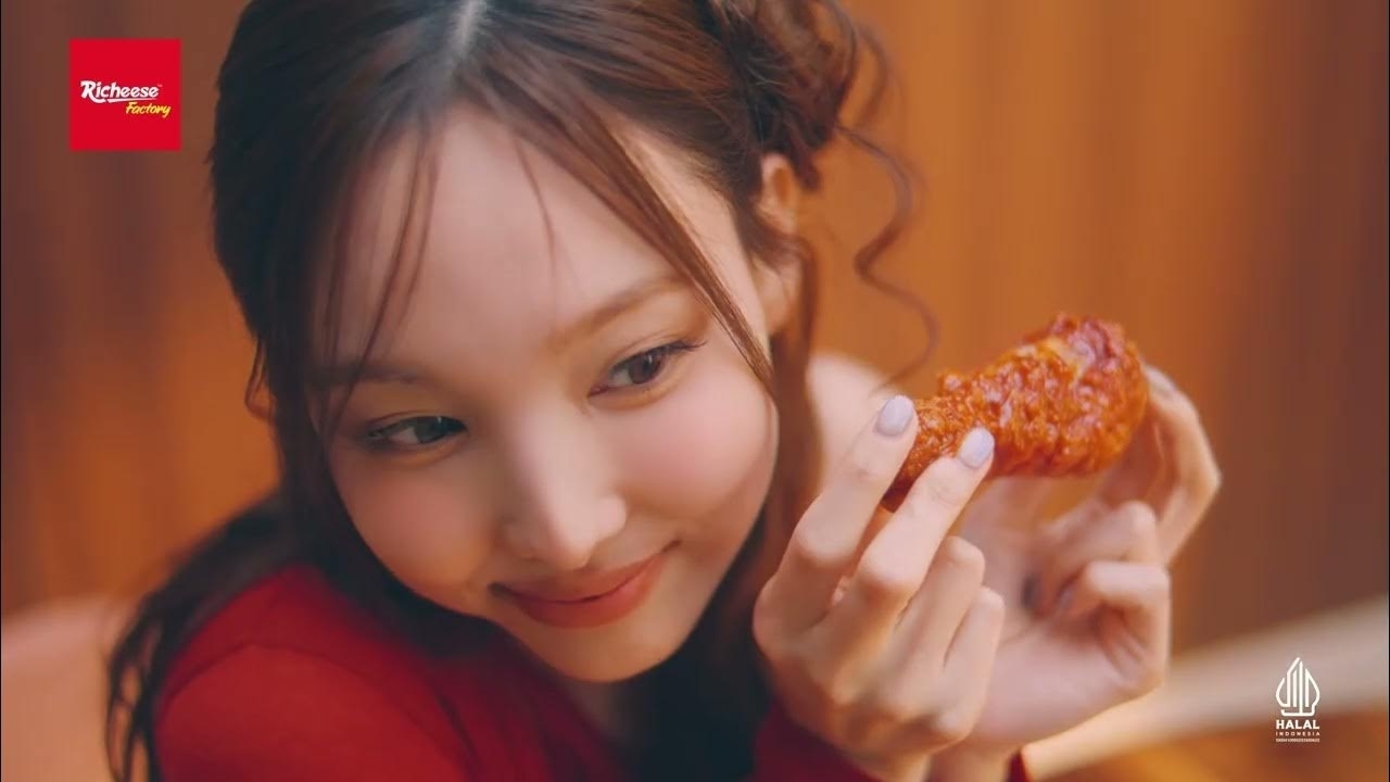 Latest photo of Momo (TWICE)
