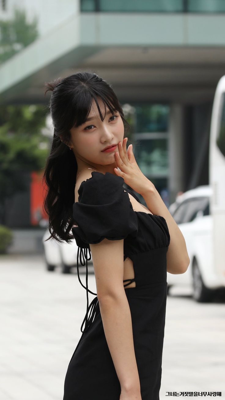 A moment captured by Joy (Red Velvet)'s fan