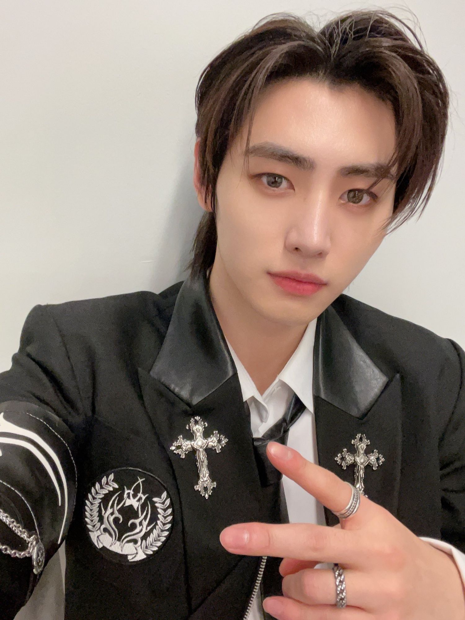 Recent activity shot of Sunghoon (ENHYPEN)