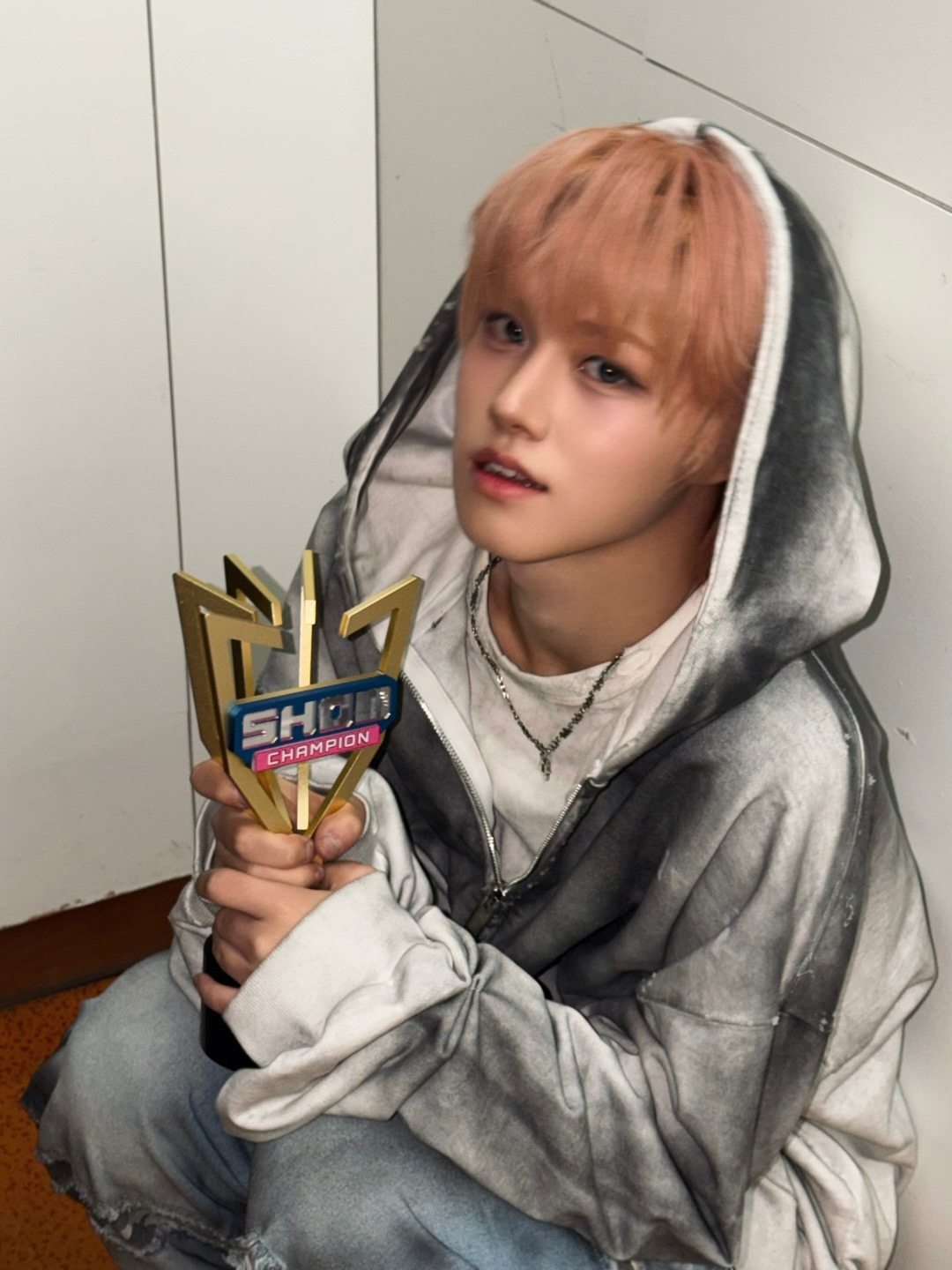 A moment captured by Park Juwon (AHOF)'s fan