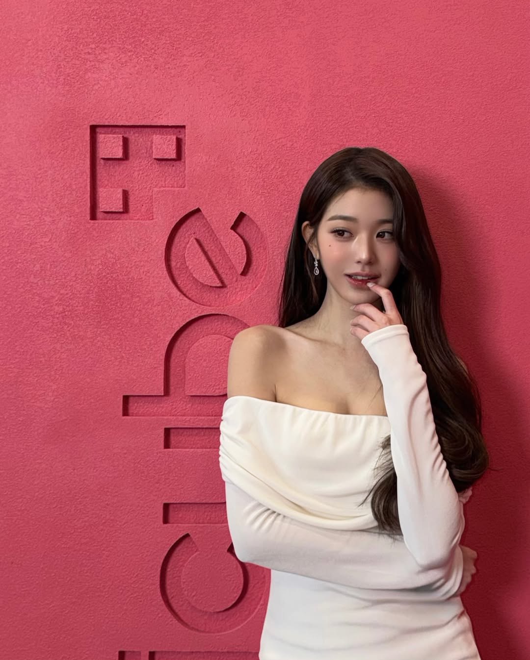 チャン・ウォニョン (IVE)の舞台裏ショット