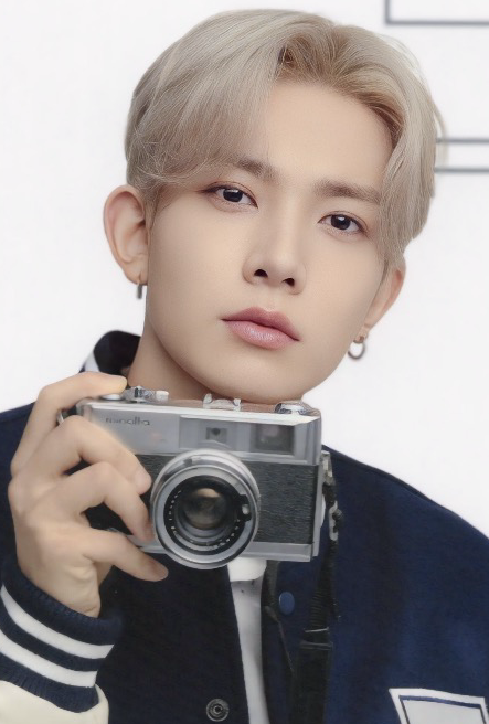 Foto aktivitas terbaru Heeseung (ENHYPEN)