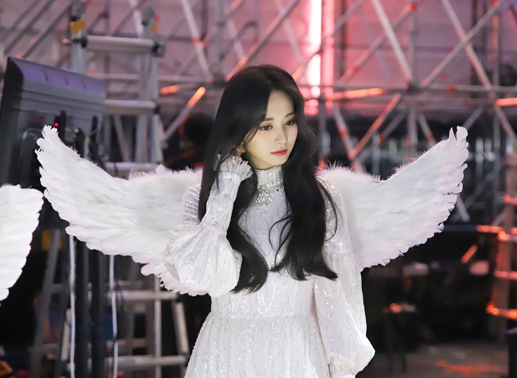 Latest photo of Tzuyu (TWICE)