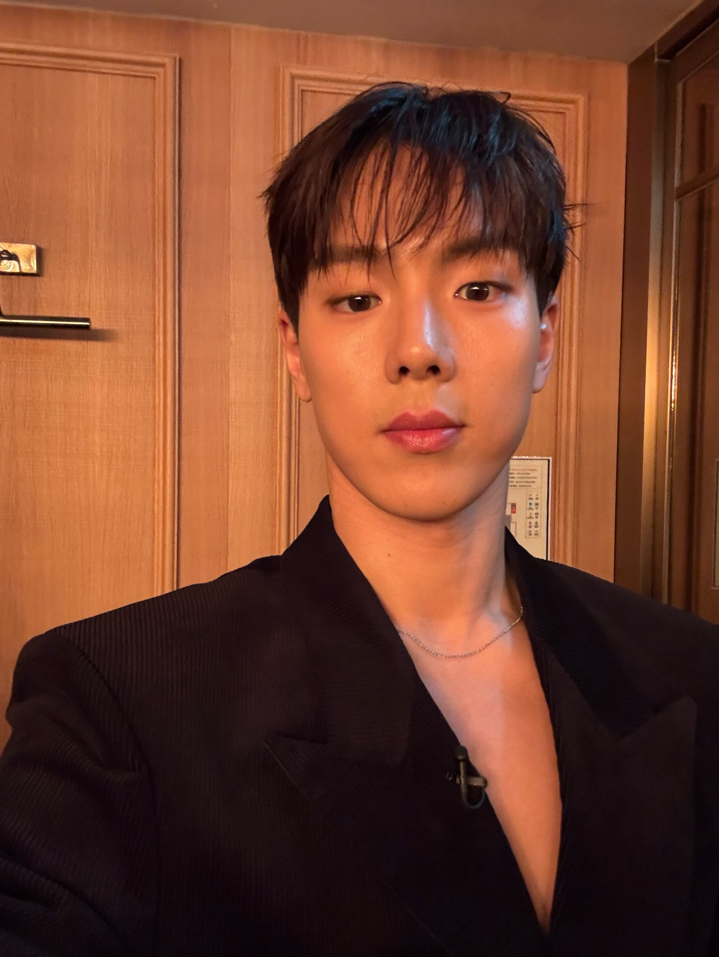 Momen yang diabadikan oleh penggemar Shownu (MONSTA X)