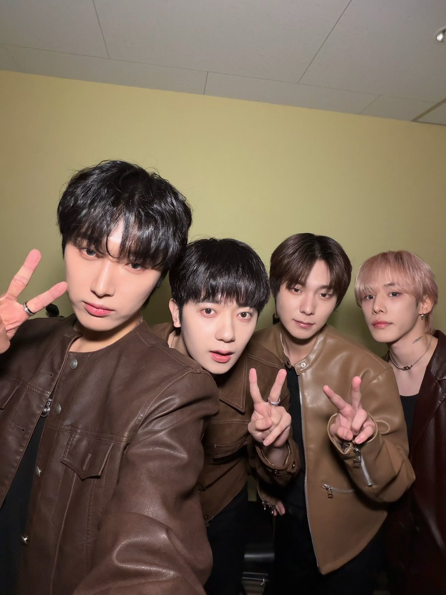 Behind-the-scenes cut of OMEGA X