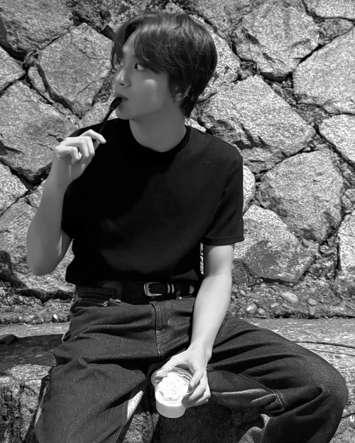 Behind-the-scenes cut of Haechan (NCT 127, NCT DREAM)