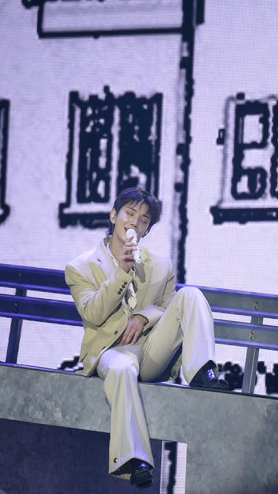 Today's most popular wallpaper in the Joshua (SEVENTEEN) community