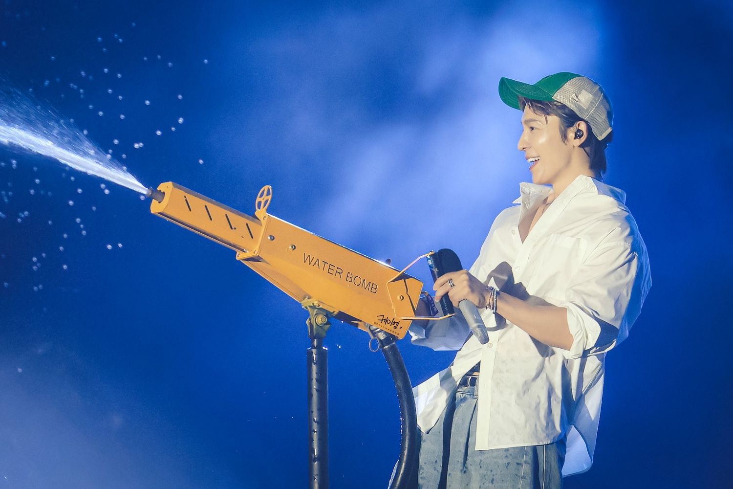 Latest photo of Donghae (Super Junior)