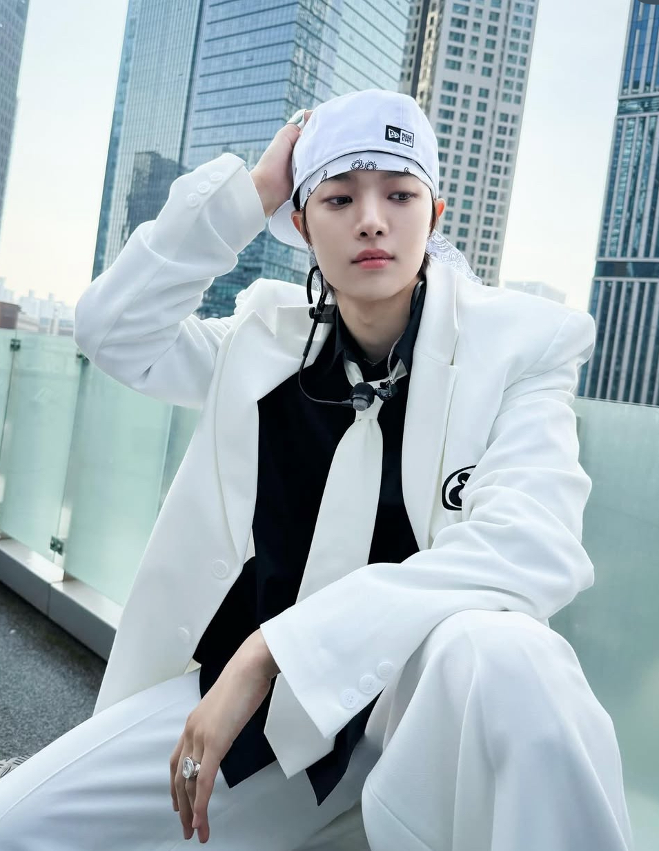 A moment captured by EJ (&TEAM)'s fan