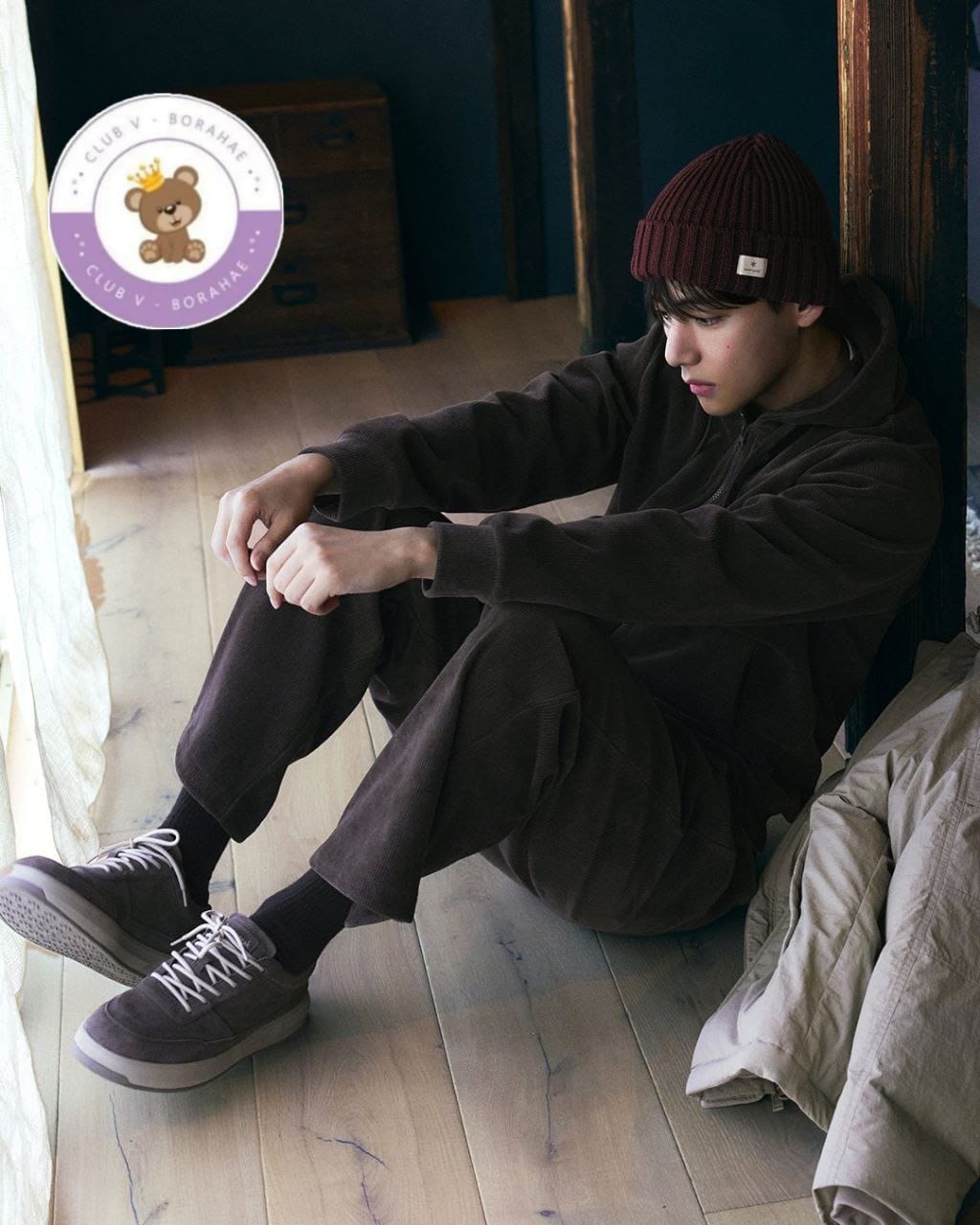 뷔 (방탄소년단)의 비하인드 컷