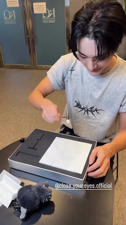 에이티즈의 비하인드 컷