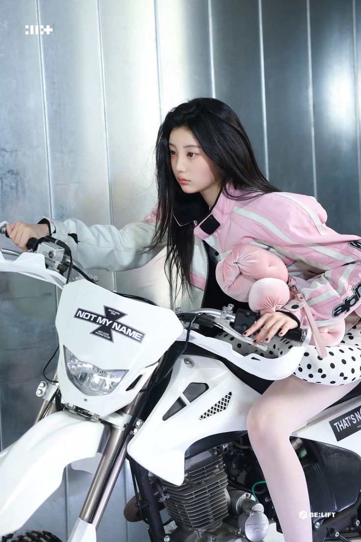 Recent activity shot of ILLIT