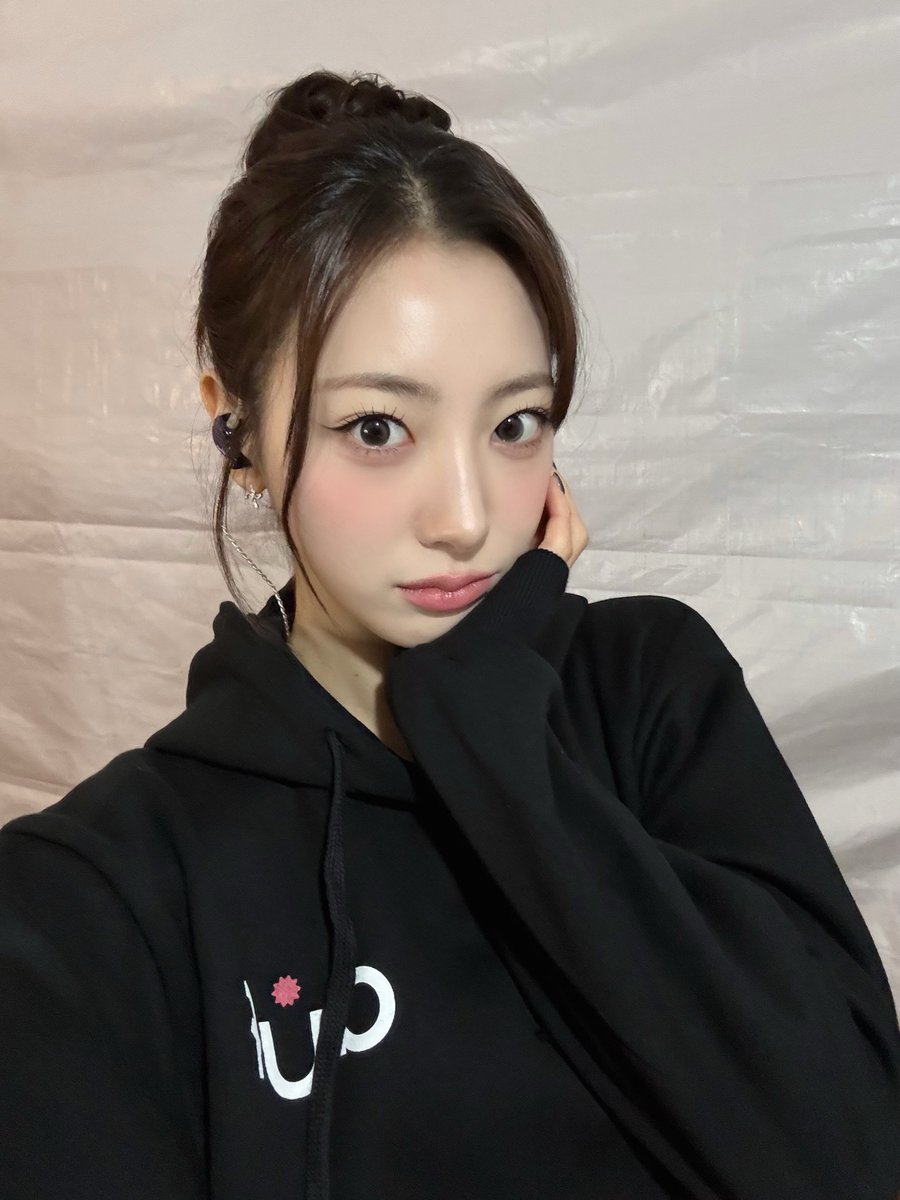 H1-KEY의 최신 사진