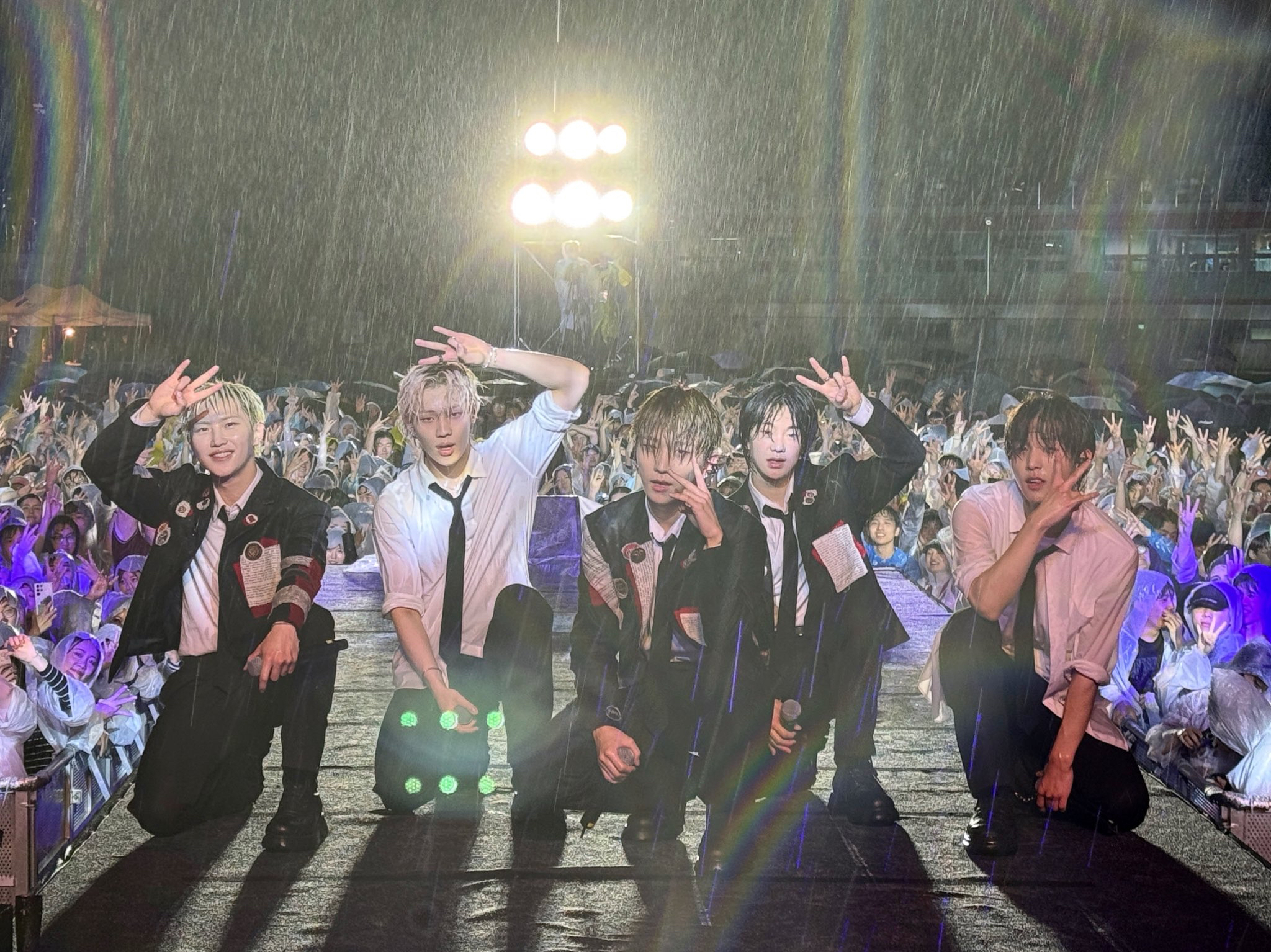 A moment captured by TNX's fan