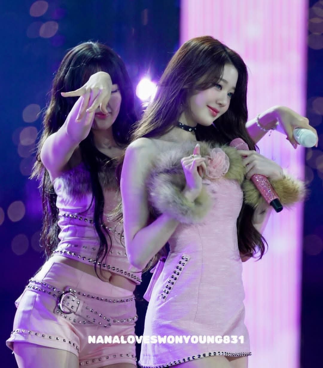 Behind-the-scenes cut of An Yujin (IVE)