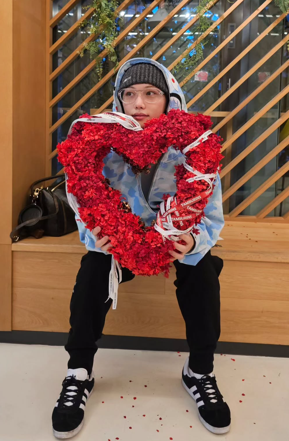 Latest photo of Felix (Stray Kids)