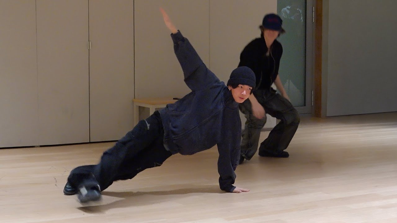 イハン (BOYNEXTDOOR)の舞台裏ショット