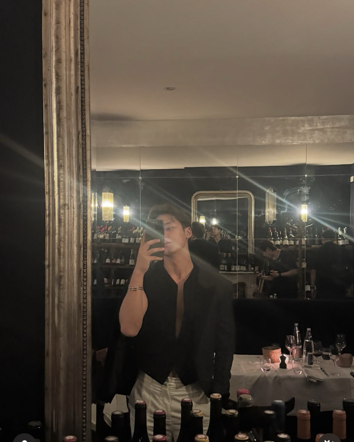 A moment captured by Mingyu (SEVENTEEN)'s fan